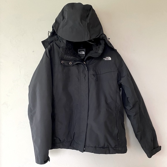Women’s The North Face Hyvent waterproof hooded jacket